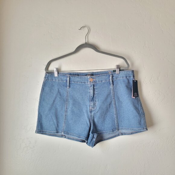Wild Fable Plus Size Super High Rise Shorts - Picture 5 of 8